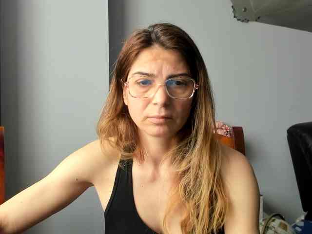 AngelNicolle AngelNicolle