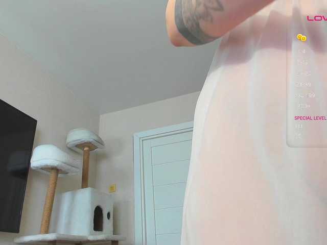 Draeneya live cam on BongaCams