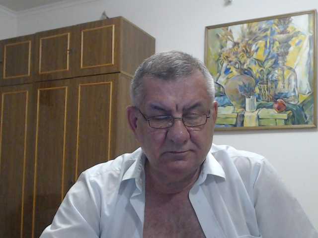 machomale3 live webcam show