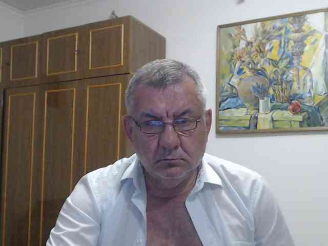 machomale3 Live Webcam on BongaCams