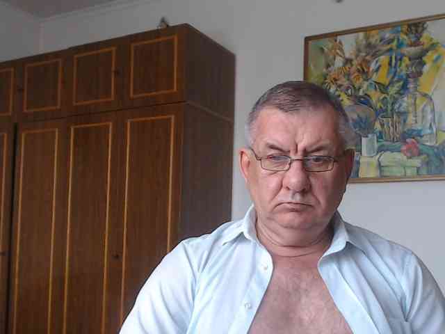 machomale3 Live Webcam on BongaCams