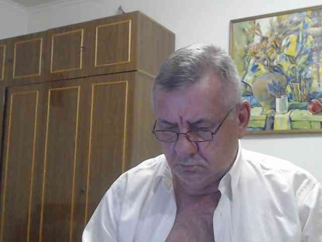 machomale3 Live Webcam on BongaCams