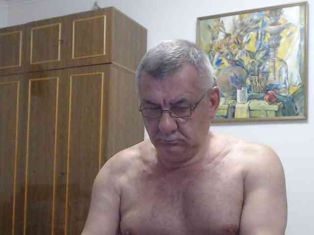 machomale3 Live Webcam on BongaCams