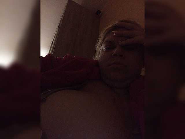 buniaya123 Live Cam and Statistics on UnifiedCams