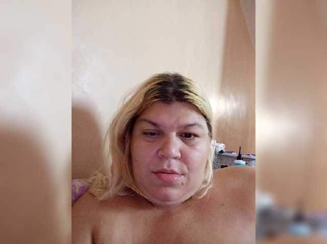 buniaya123 live cam on BongaCams