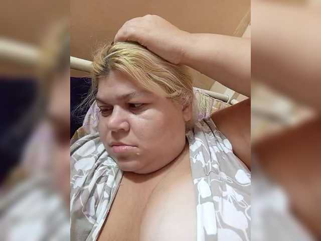 buniaya123 live cam on BongaCams