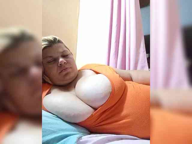 buniaya123 Sex Cam Show