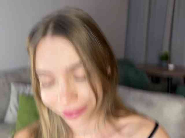 Coverme Live Webcam on BongaCams