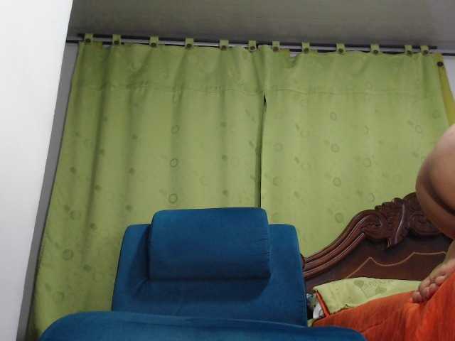 matturejuicy Live Cam on BongaCams