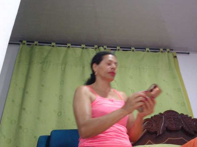 matturejuicy live cam on BongaCams