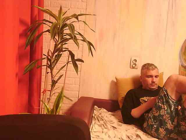 FreDiamond Live Webcam on BongaCams