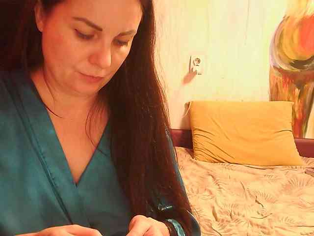 Tantrapara's cam show statistics and live stream