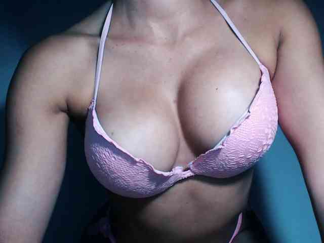 Eroticriver webcam