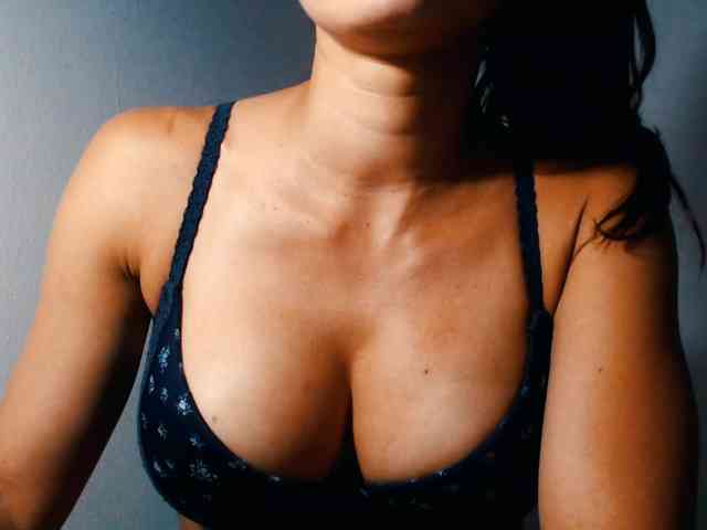 Eroticriver webcam