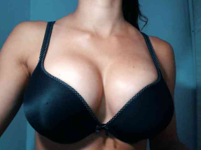 Eroticriver webcam