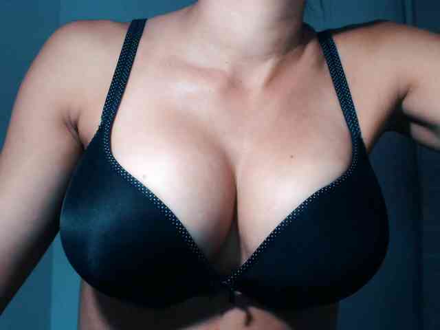 Eroticriver webcam