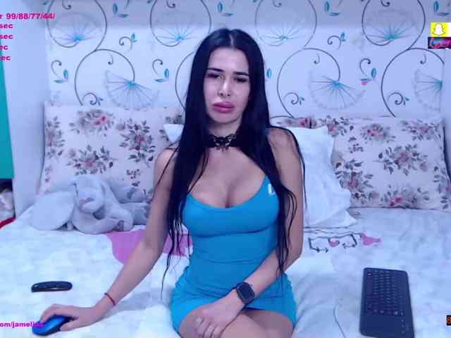 Modèle: trisha69