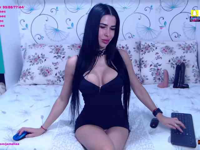 SpicyBrunnete SpicyBrunnete
