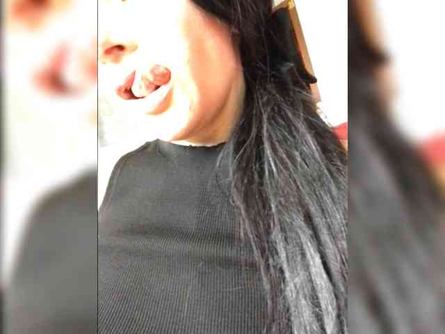 ALINABLACK webcam