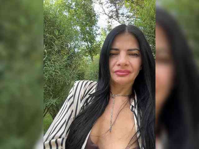 ALINABLACK webcam