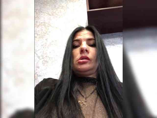 Afinakaroli83's webcam live show