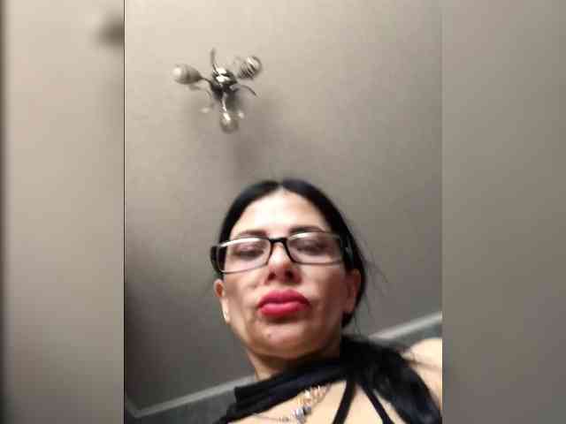 ALINABLACK webcam