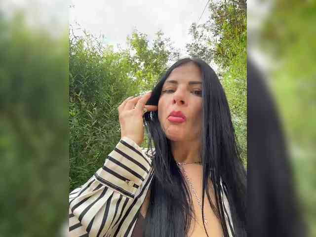 ALINABLACK webcam