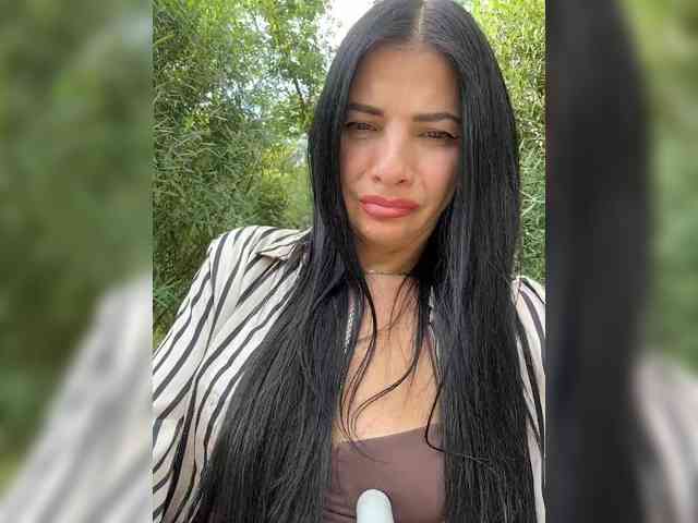 ALINABLACK webcam