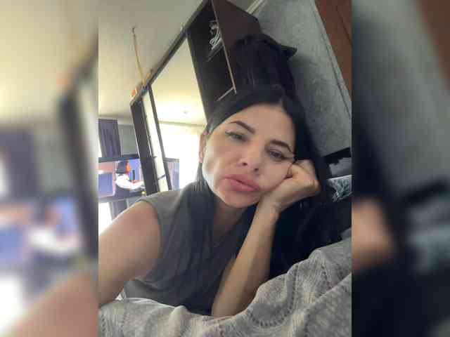 ALINABLACK webcam