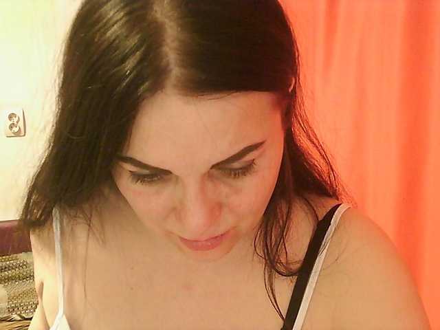 le modèle WitchWorld est en webcam porno dans un show sur le site bongacams, il possède les tags suivants: White/Caucasian,Brunette,Shaved