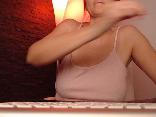 sultriness live cam on BongaCams
