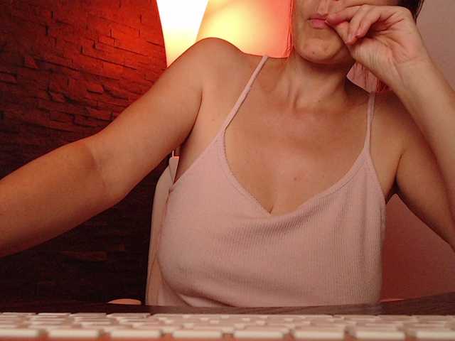 sultriness cam belle