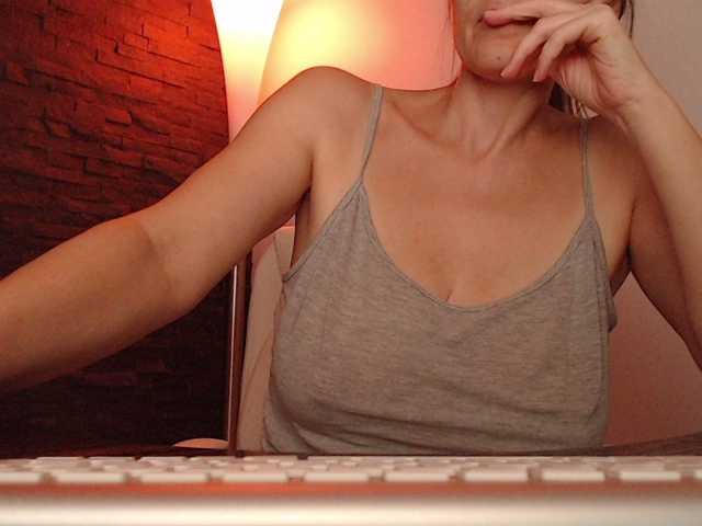 sultriness live cam on BongaCams