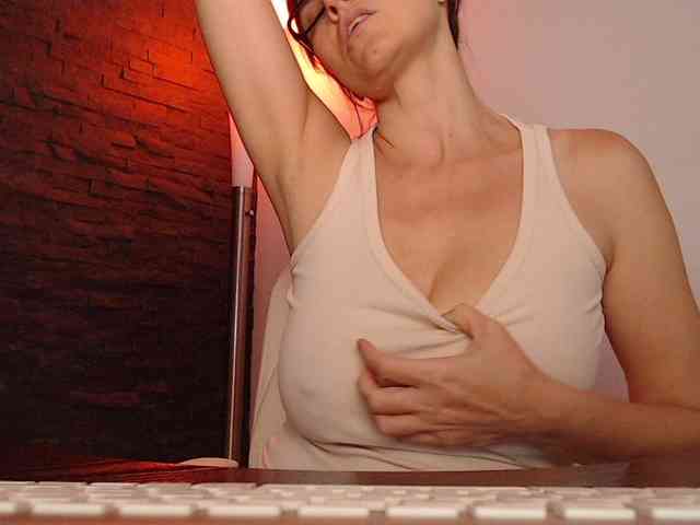 Ms_Sultriness webcam