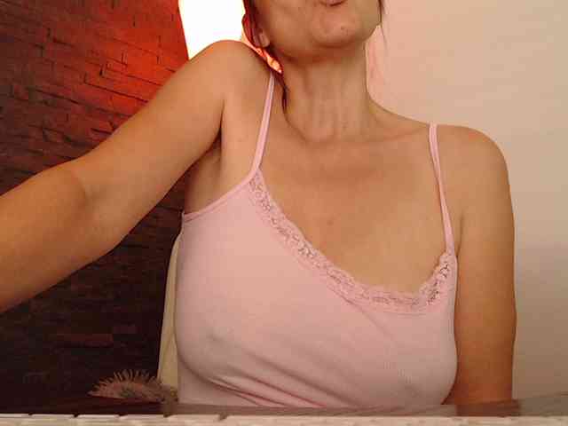 MsSultry webcam