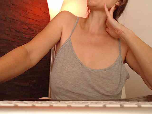 MsSultry webcam