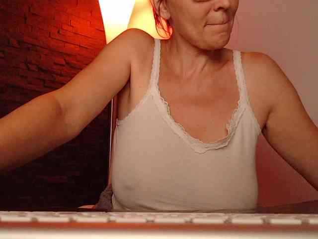 Ms_Sultriness webcam