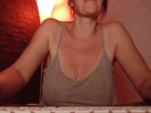 Ms_Sultriness webcam