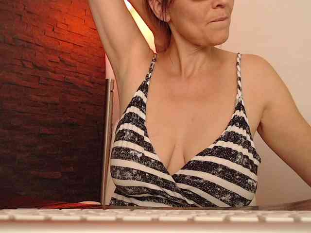 sultriness Live Webcam on BongaCams