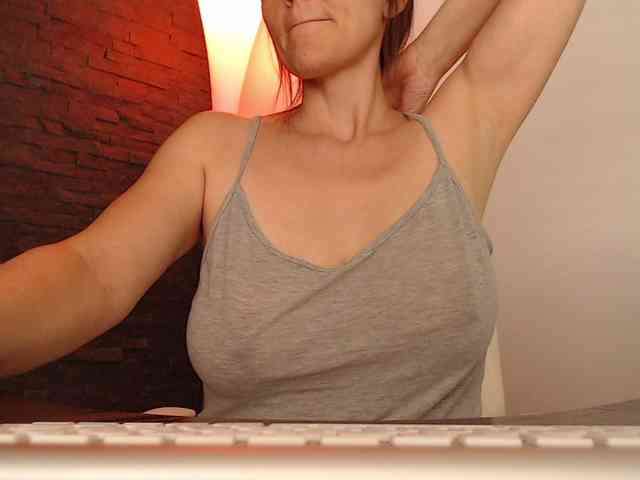 MsSultry webcam