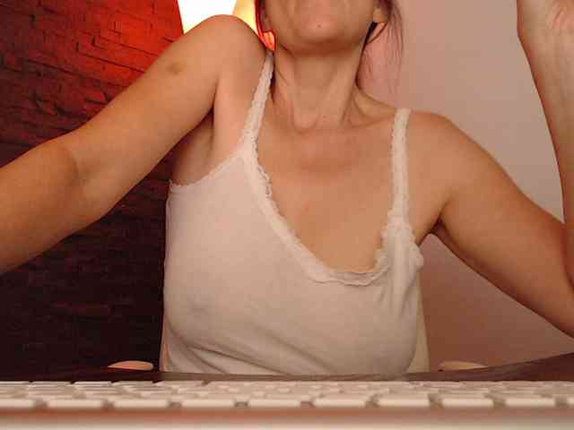 MsSultry webcam