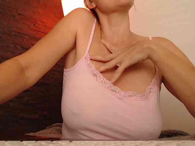 MsSultry webcam