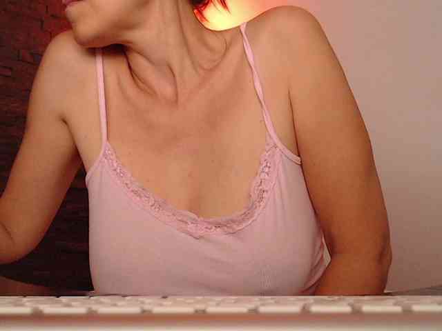 MsSultry webcam