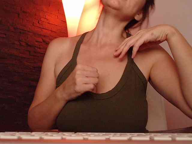 Ms_Sultriness webcam