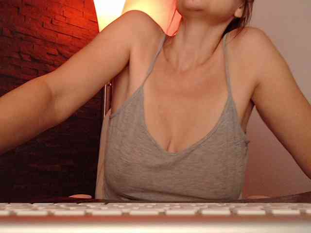 Ms_Sultriness webcam