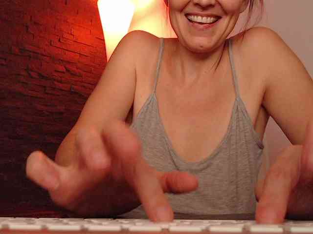 Ms_Sultriness webcam