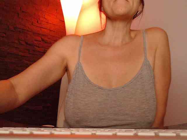 Ms_Sultriness webcam