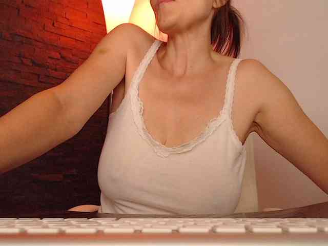 sultriness Live Webcam on BongaCams