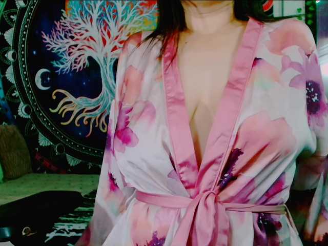 Indica live cam on BongaCams