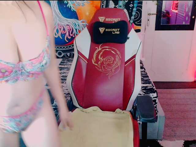 Indica live cam on BongaCams